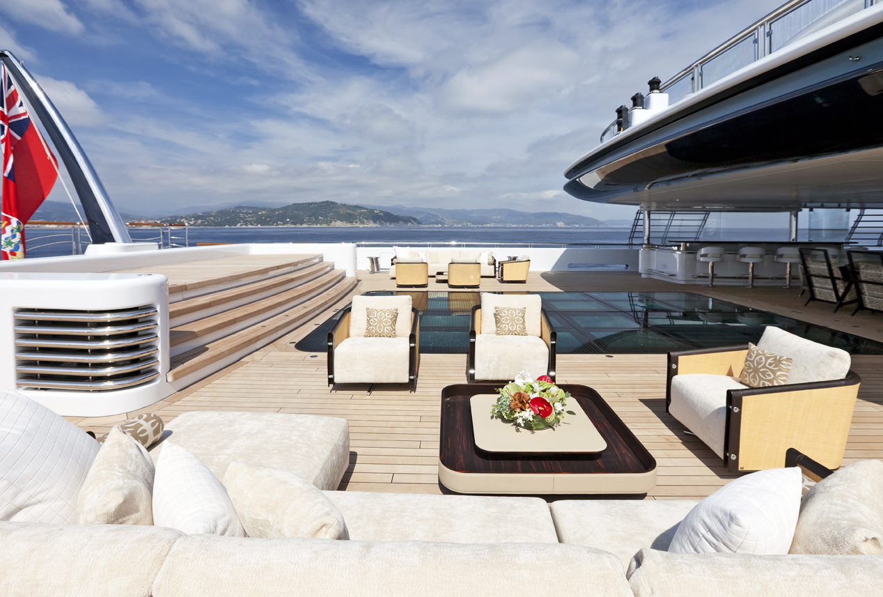 03_SERENE_mega_luxury_motor_yacht_charter_fincantieri.jpg