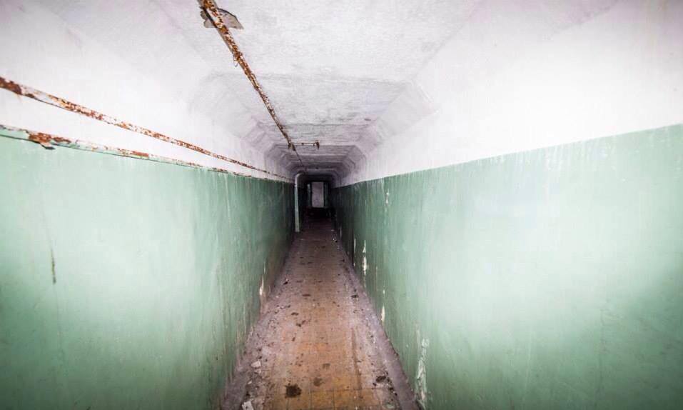 04-First-Hallway.jpg