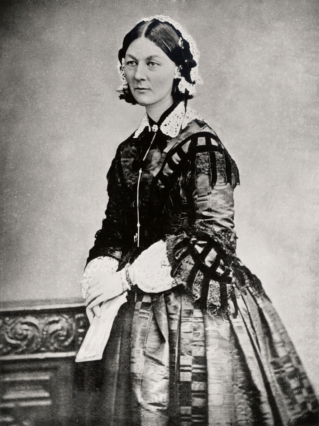 1024px-Florence_Nightingale_three_quarter_length.jpg