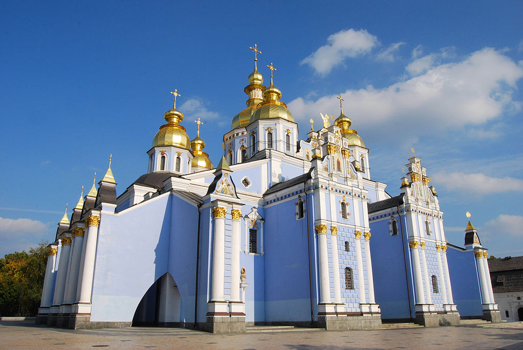 1024px-St._Michaels_Golden-Domed_Monastery_2009.jpg