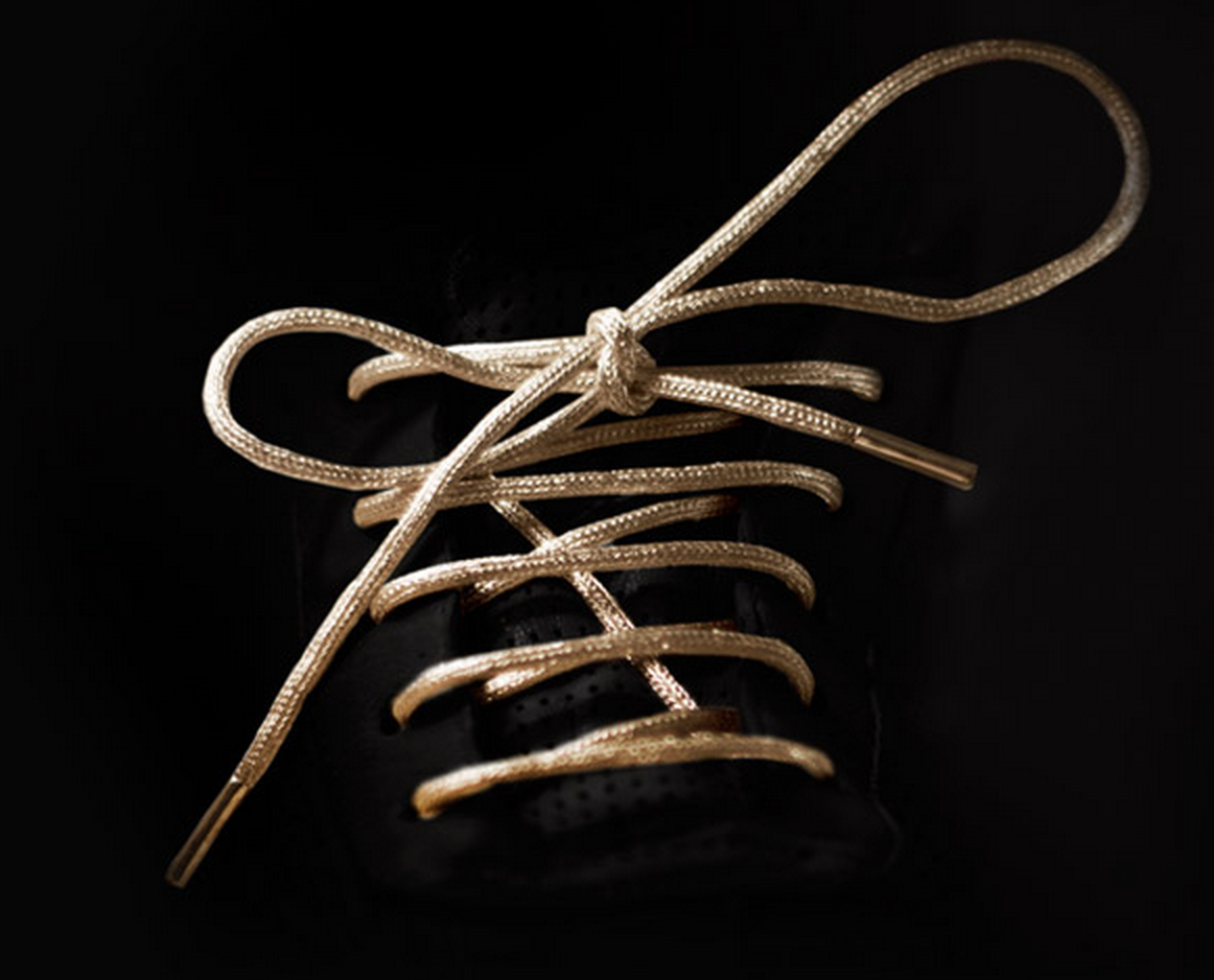 13-Gold-Shoelaces-Mr-Kennedy.png