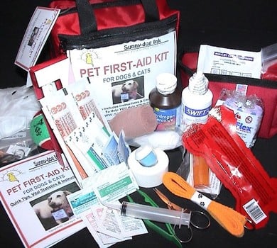 1359130857_8840_Pet_First-Aid_Kit.jpg