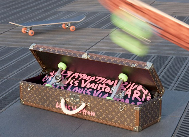 15-louis_vuitton_skateboard.jpg