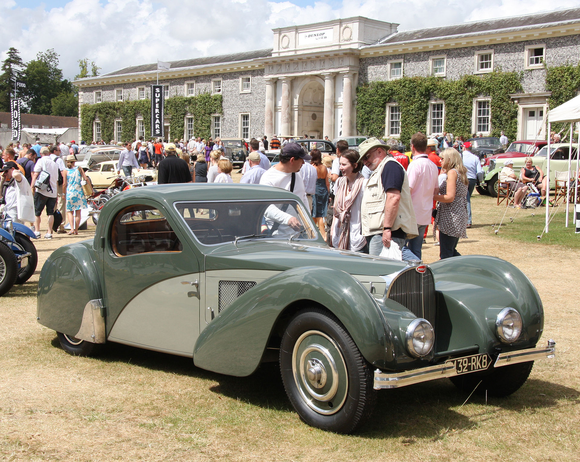 1920px-Bugatti_Type_57SC_Atalante.jpg