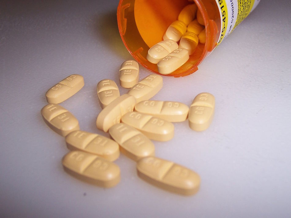 1920px-Trileptal_tablets.jpg