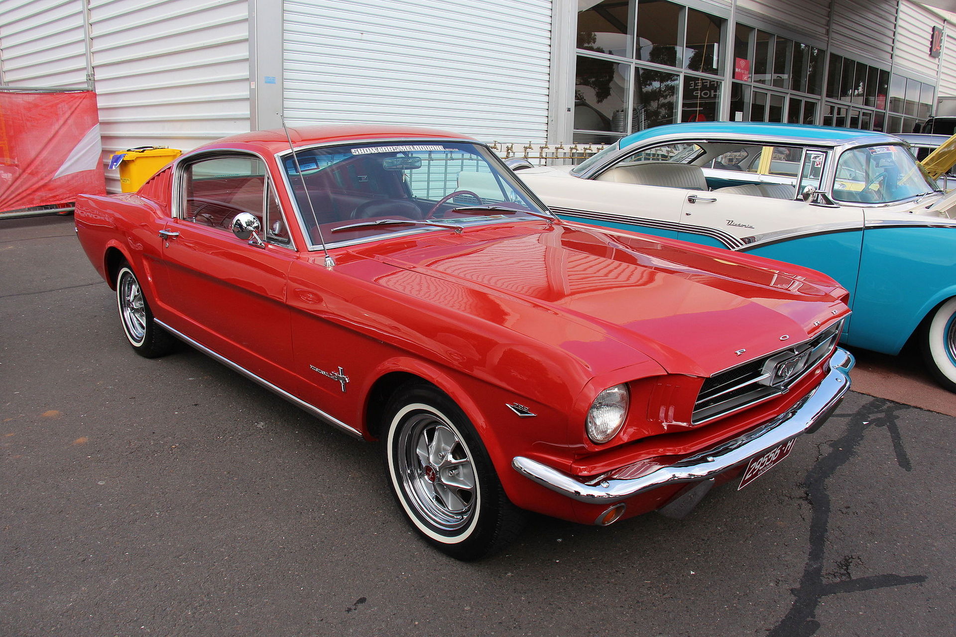 1965_Ford_Mustang_Fastback_15595256971-1.jpg