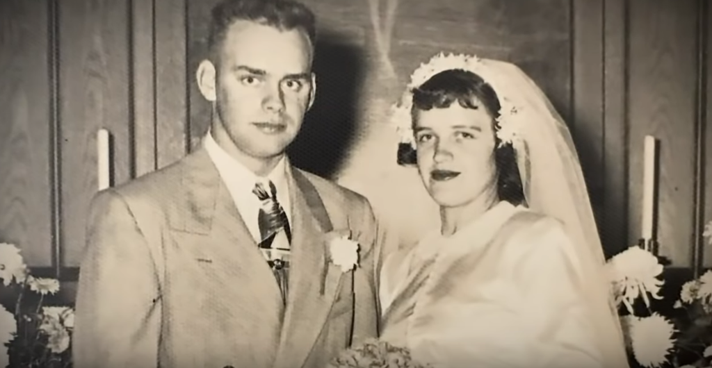 2-Couple-married-for-68-years-dies-hours-apart-YouTube-2.png