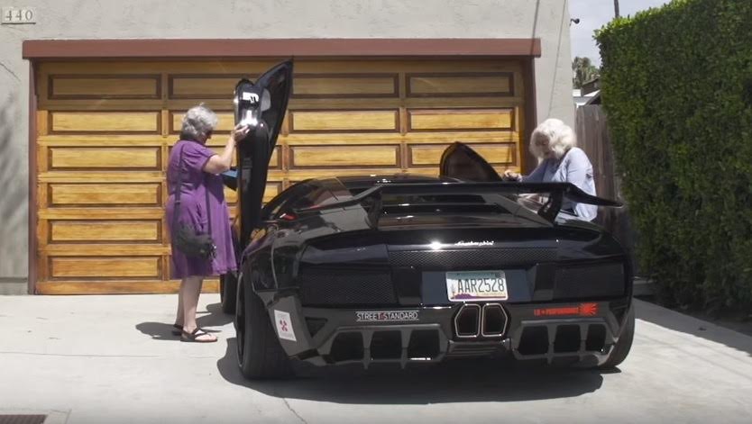 2 grannies lambo