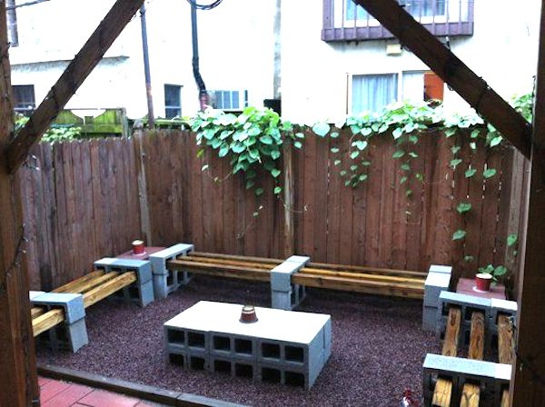 20-Creative-Uses-of-Concrete-Blocks-in-Your-Home-and-Garden-6.jpg