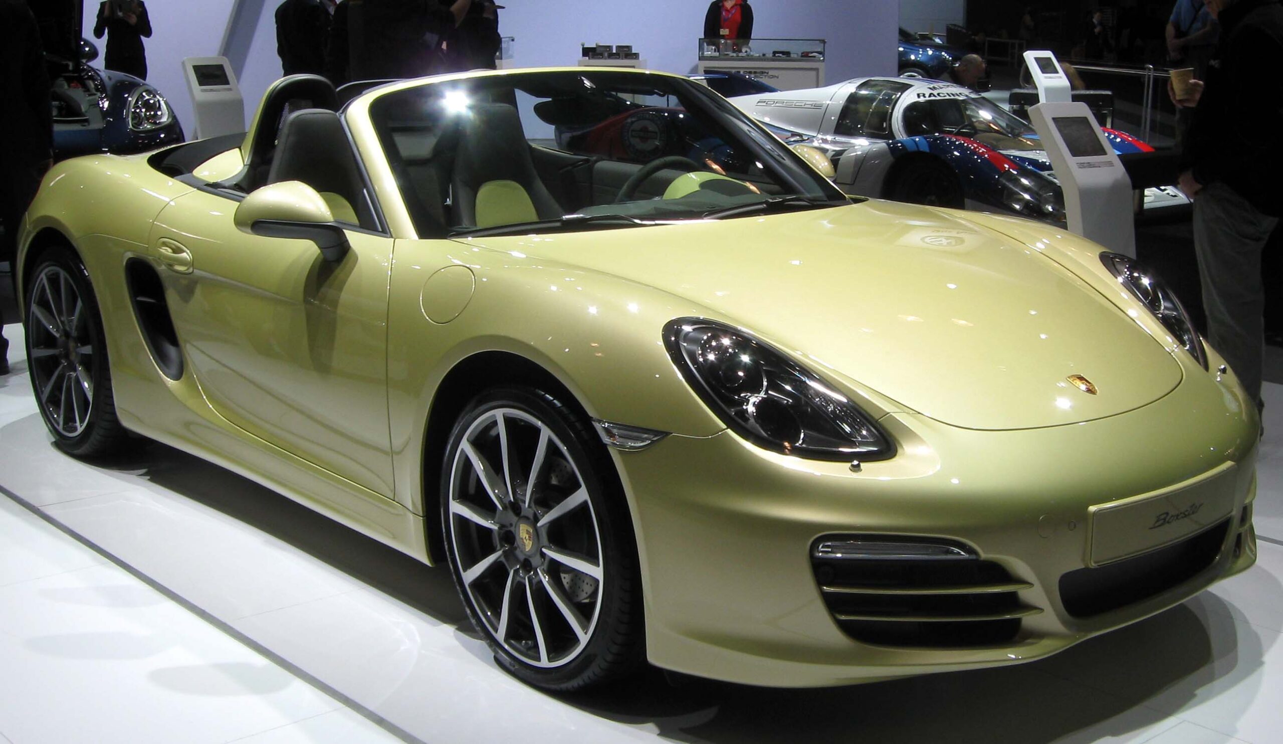 2013_Porsche_Boxster_-_2012_NYIAS.jpg