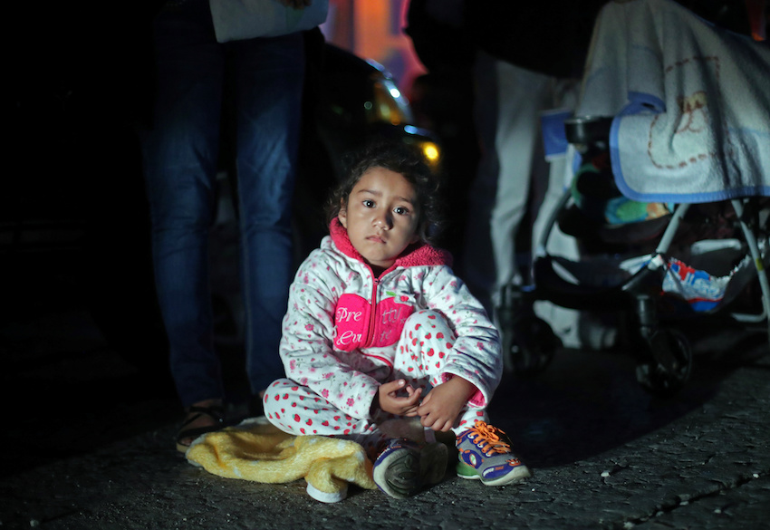 Migrants make their way to Mexico City from Cordoba