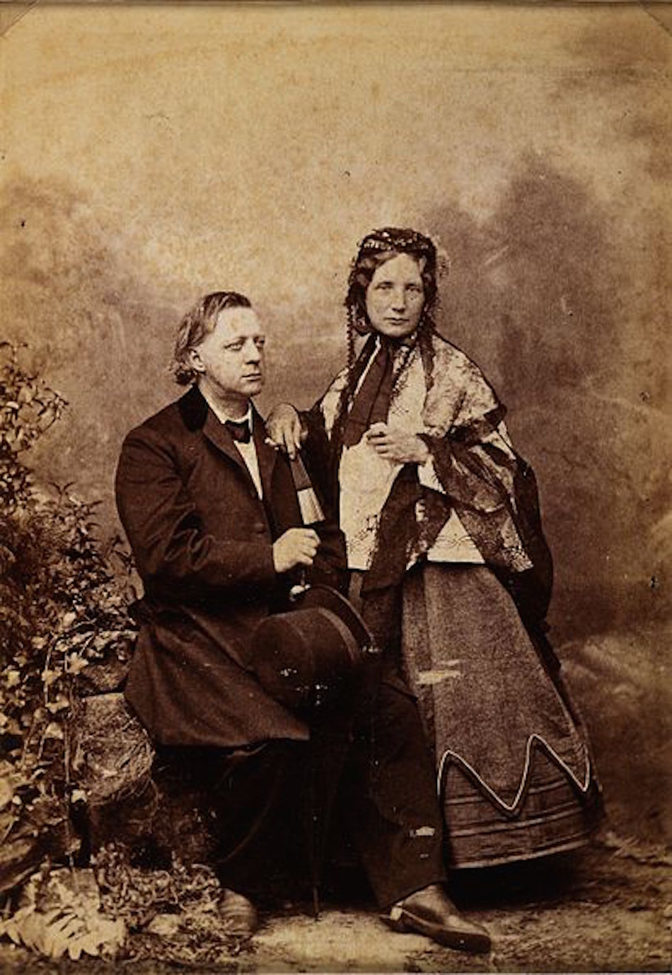 413px-Henry_Ward_Beecher_and_Harriet_Beecher_Stowe.jpg