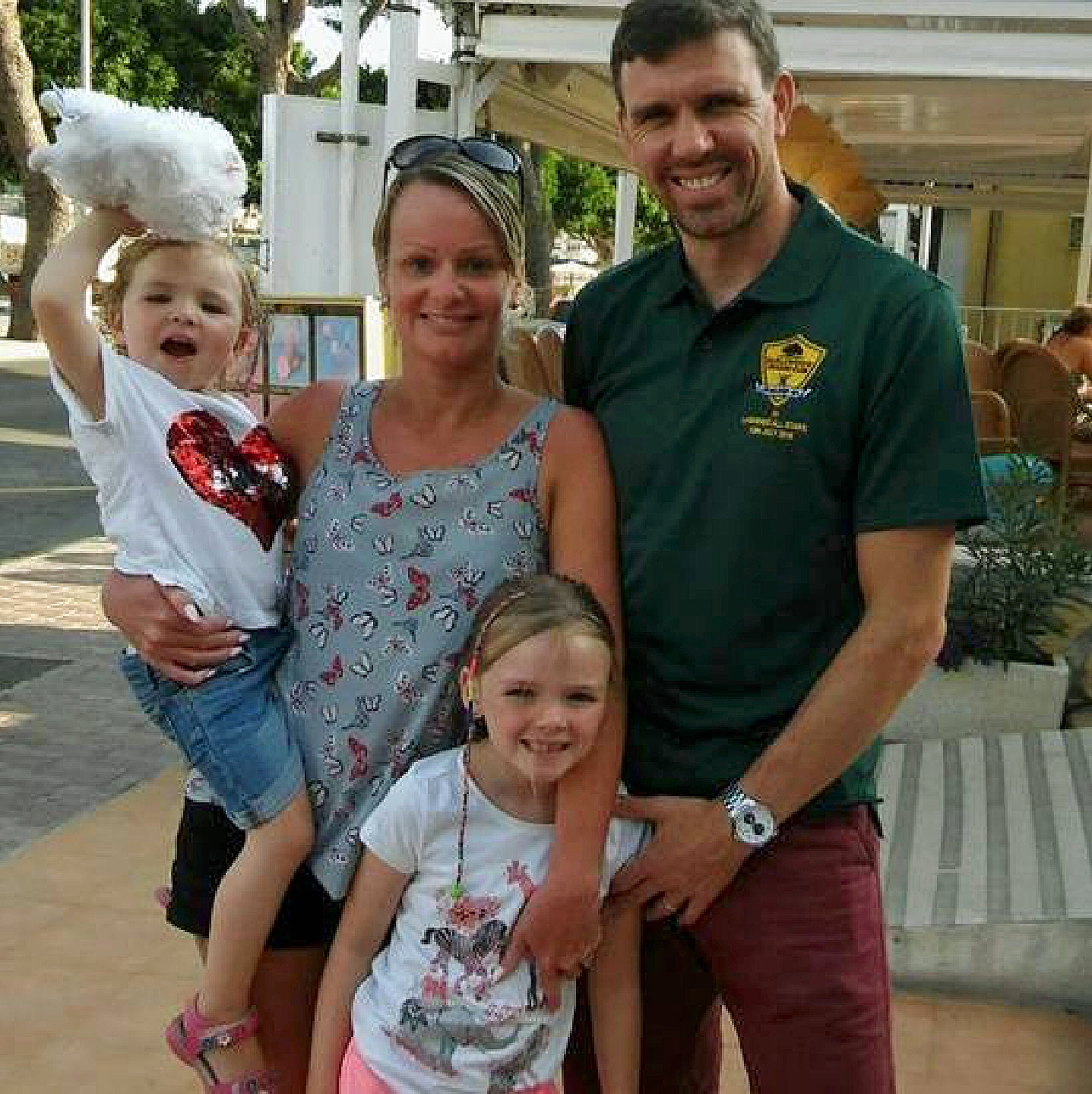 STEROID CREAM MUM MONSTER