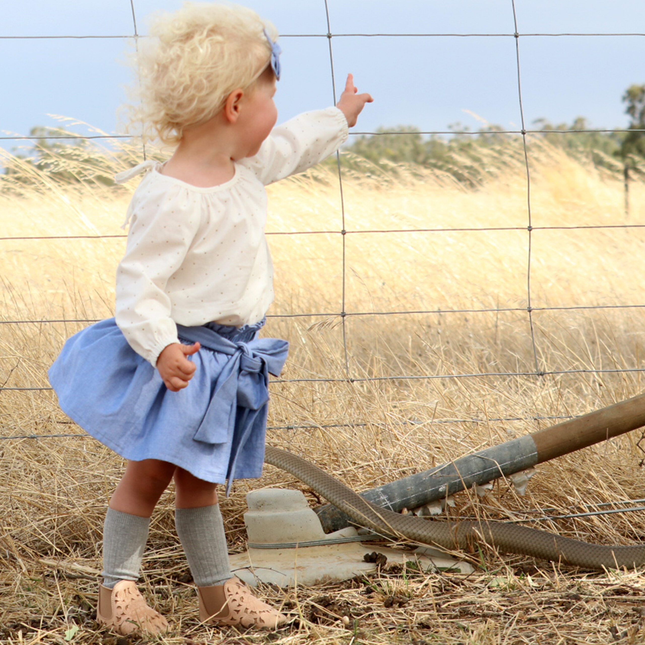 TODDLER AND SNAKE CLOSE CALL