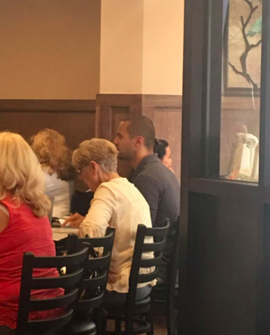 5-restaurant.jpg