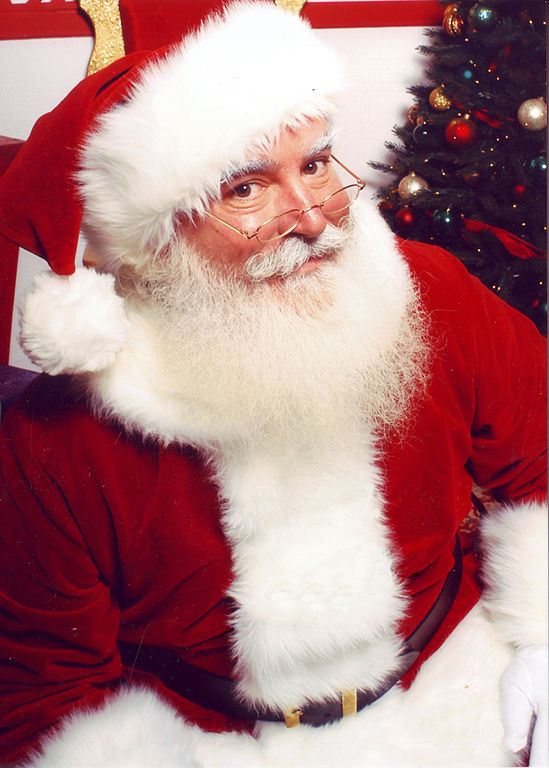 549px-Jonathan_G_Meath_portrays_Santa_Claus.jpg