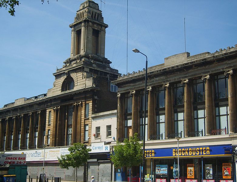 781px-Wickhams_Department_Store_Mile_End_Road-1.jpg