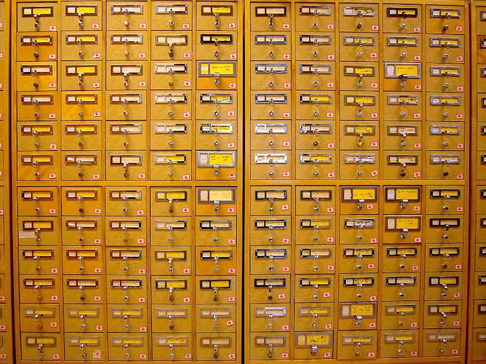 799px-2009_3544505541_card_catalog.jpg