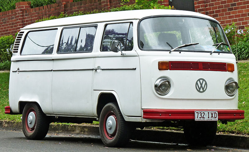 800px-1973-1980_Volkswagen_Kombi_T2_van_01.jpg