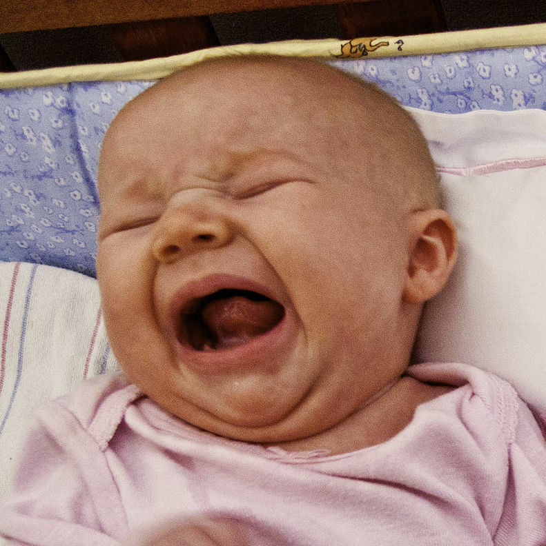 800px-Baby_yelling.jpg