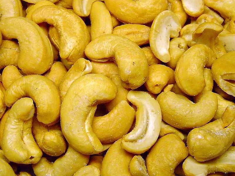 800px-CashewSnack.jpg