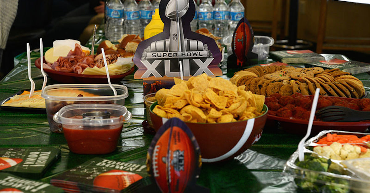 800px-Chaplain_Sponsored_Super_Bowl_Sunday_Party_150115-F-WT808-004