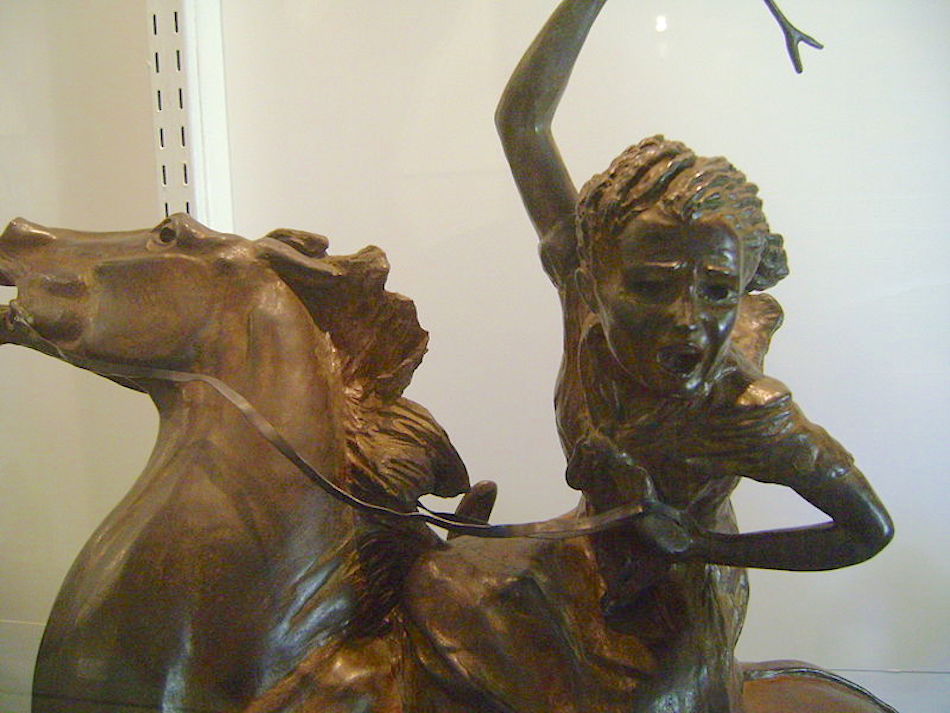 800px-File-Sybil_Ludington_statue_close_up_Offner_museum.jpg