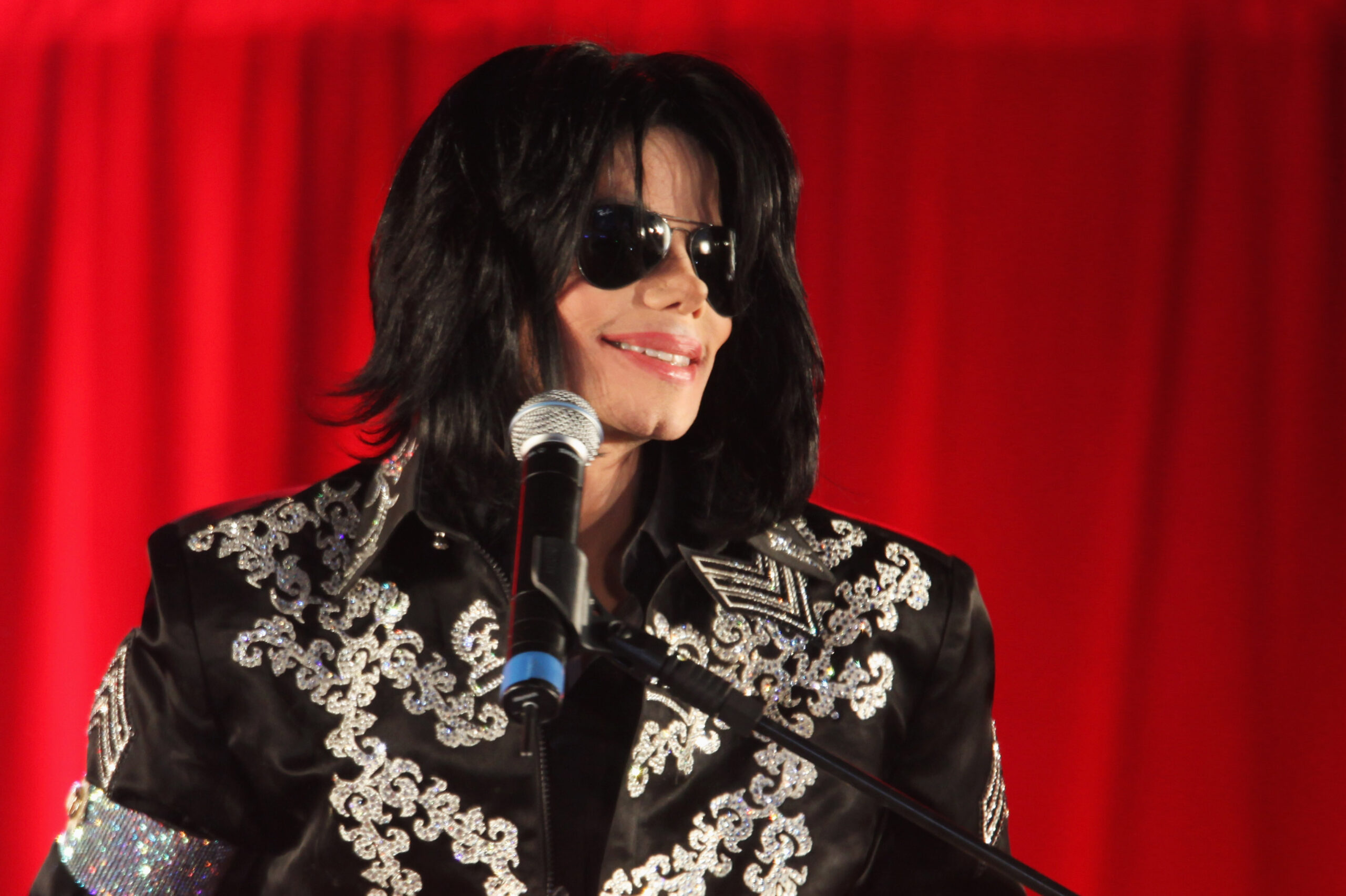 Michael Jackson Announces Plans For Summer Residency At The O2 Arena