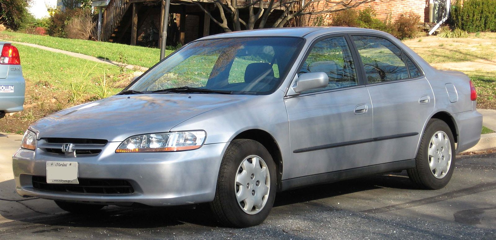 98-00_Honda_Accord_2.jpg