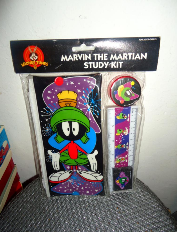 ALIEN-Species-1999-Marvin-The-Martian-Study-Kit-Zippered-Etsy.png