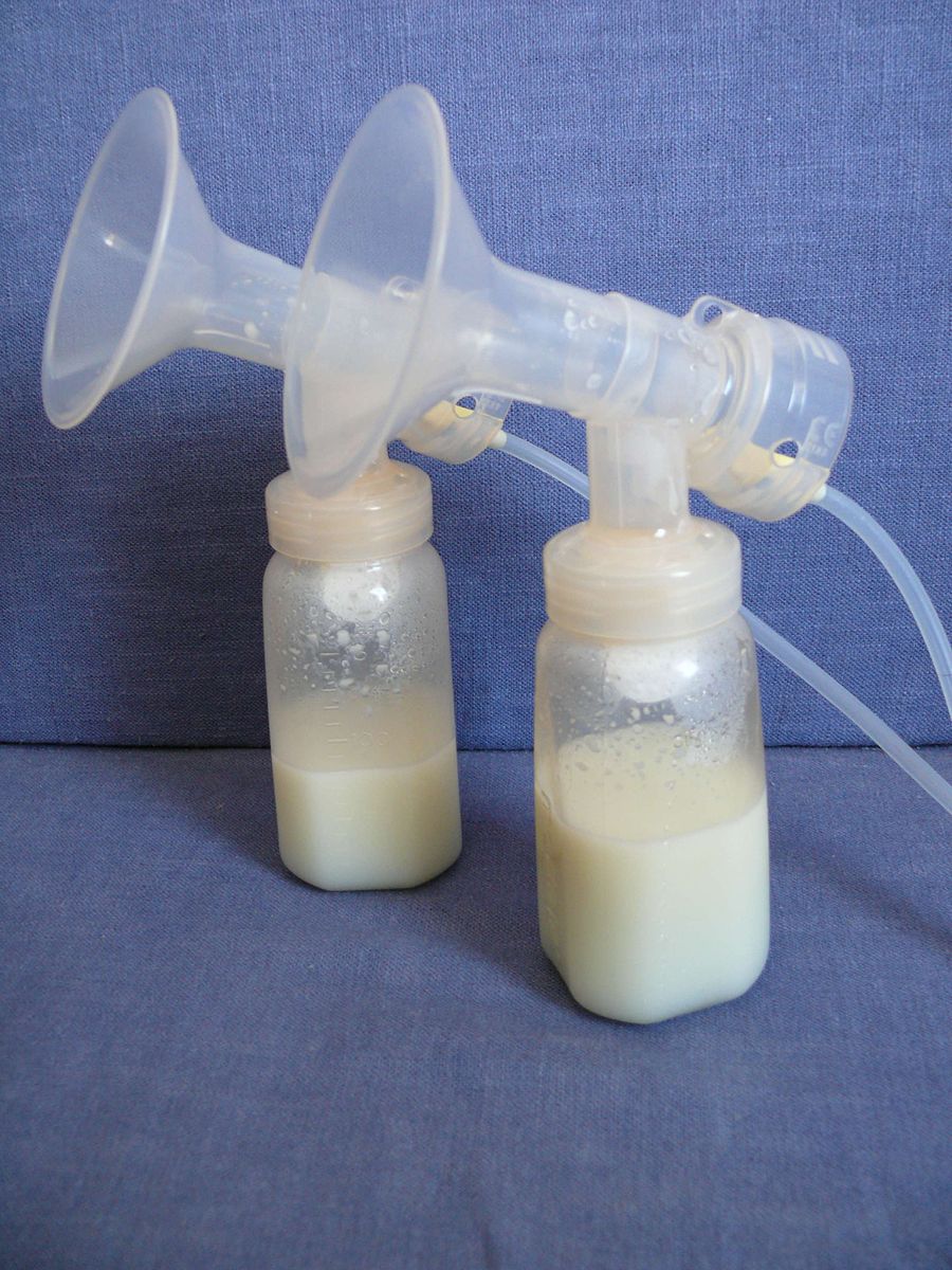 Abgepumpte_Muttermilch.jpg
