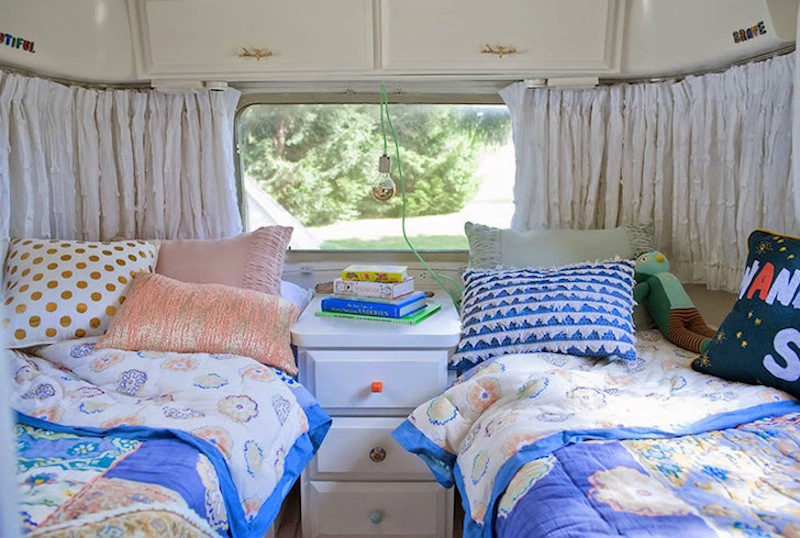 Airstream-bedroom-with-two-twin-beds.jpg