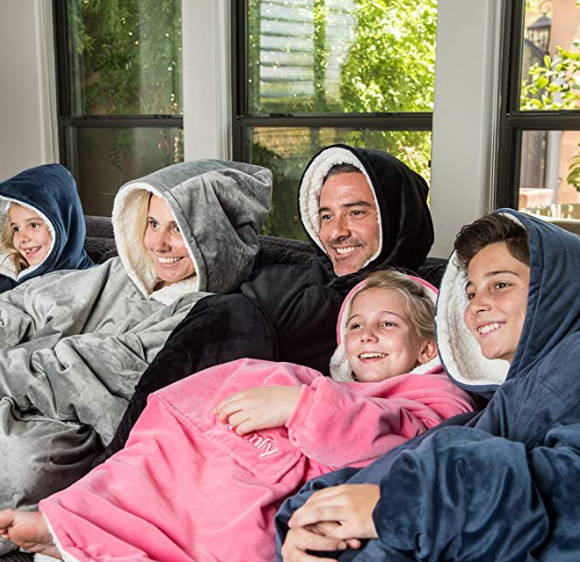 Amazon-com-THE-COMFY-Original-Oversized-Microfiber-Sherpa-Wearable-Blanket-Seen-On-Shark-Tank-One-Size-Fits-All-Black-Home-K.png