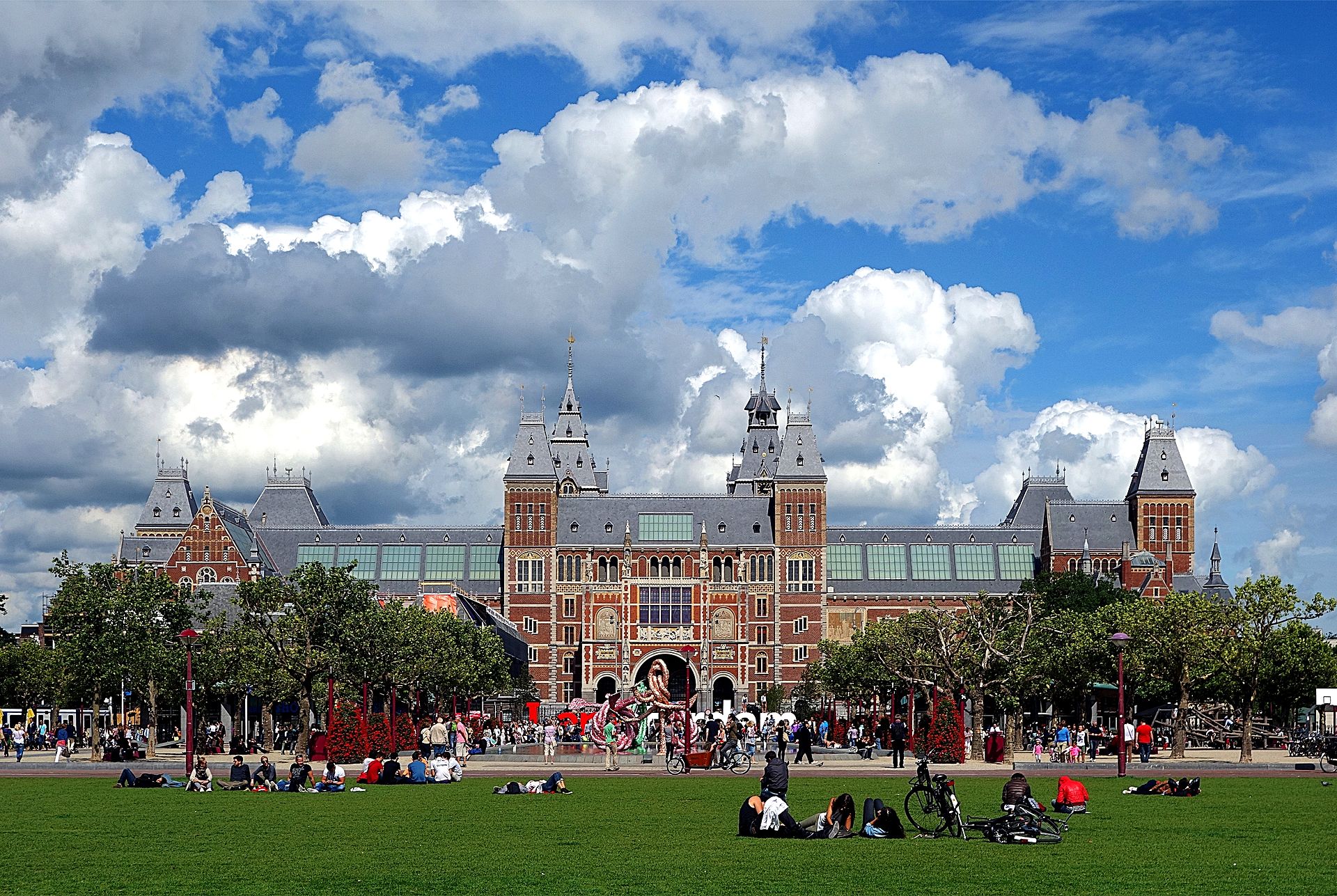 Amsterdam_rijkmuseum.jpg