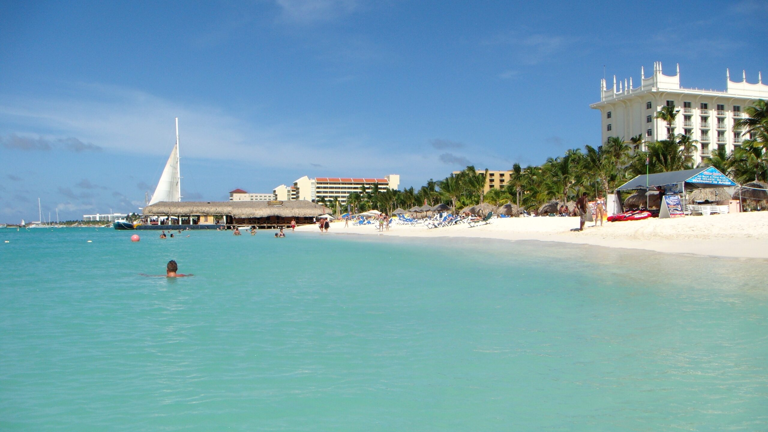 Aruba_Palm_Beach.jpg