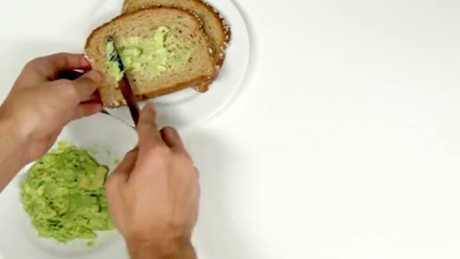 Avacado Replaces Mayo On Bread