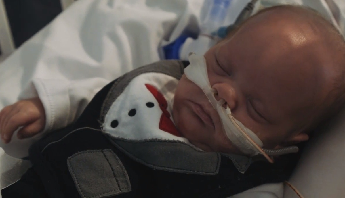 Baby-Couple-weds-in-NICU-3.jpg