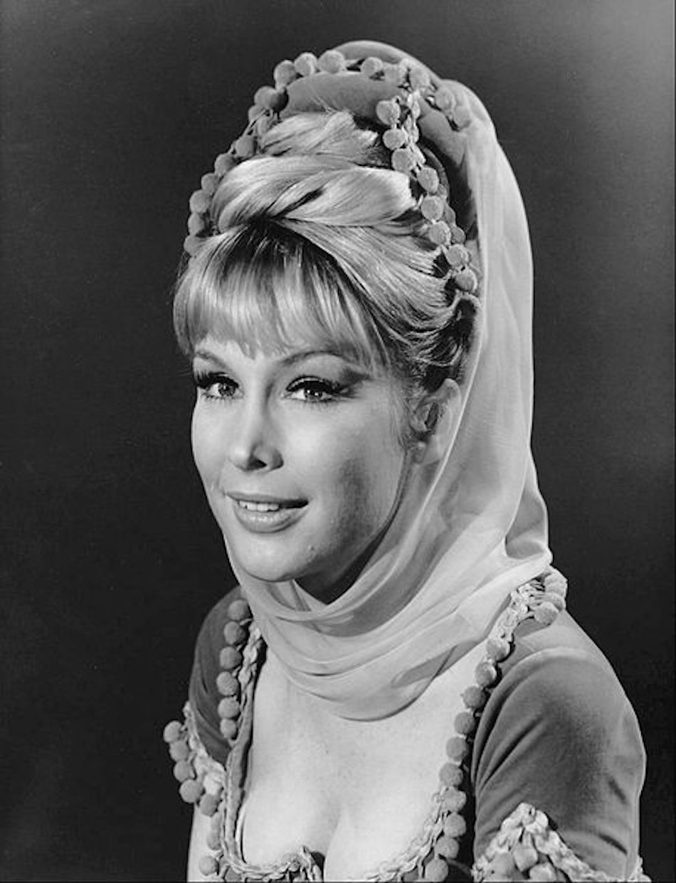 Barbara_eden_as_jeannie_1966.jpg