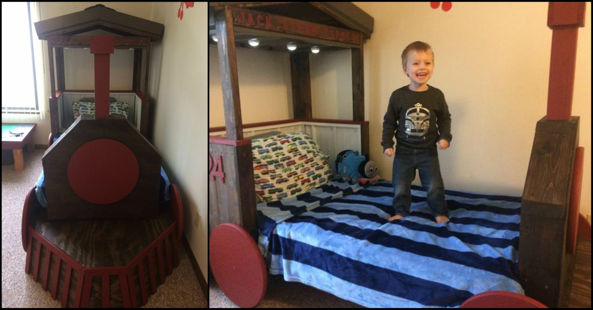 diy-handmade-train-bed