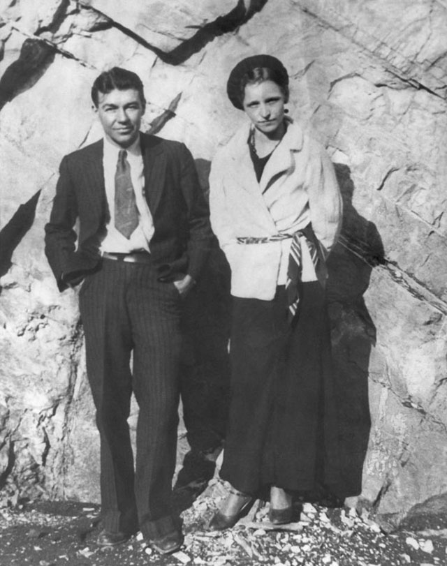 Bonnie-and-Clyde-in-the-1930s-11.jpg