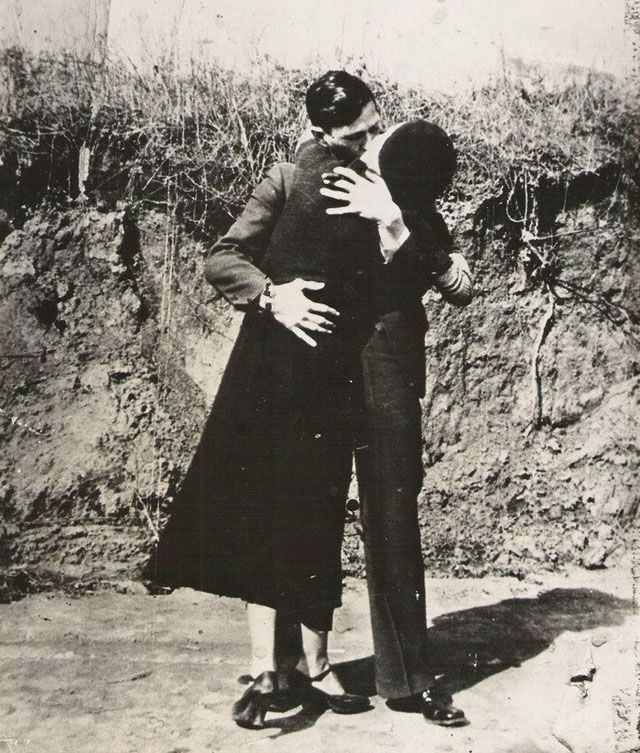 Bonnie-and-Clyde-in-the-1930s-6-1.jpg