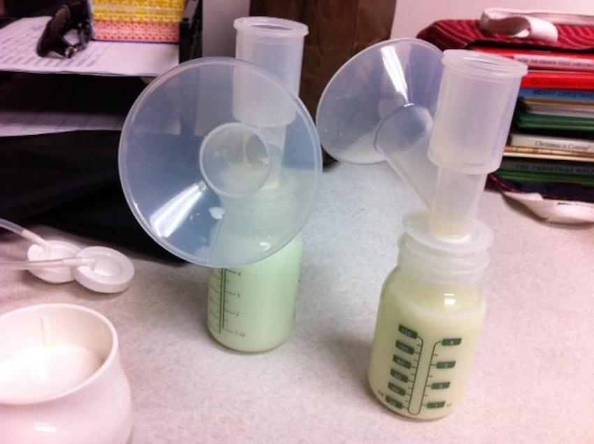 Bottles_of_Pumped_Breast_Milk.jpg
