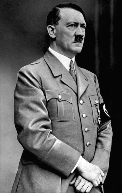 Bundesarchiv_Bild_183-S33882_Adolf_Hitler_retouched.jpg