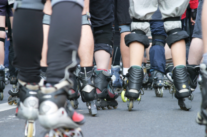 Caracas-Rollerskating-http-www.istockphoto.comphotoskaters-legs-3275344.jpg