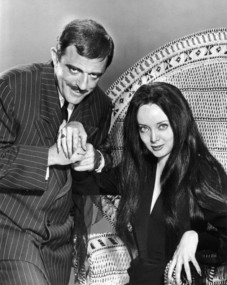 Carolyn_Jones_John_Astin_The_Addams_Family_1964.jpg