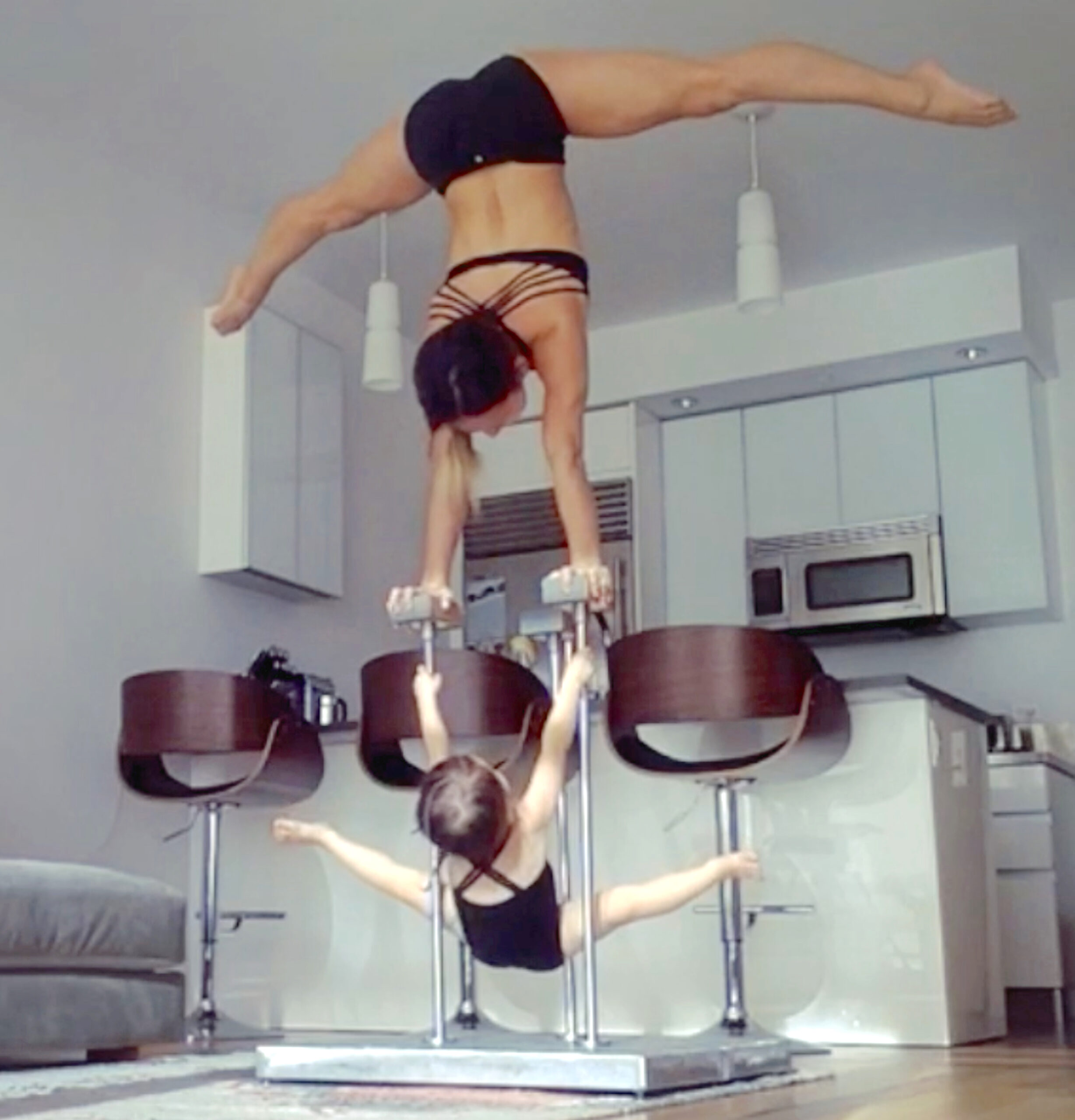 CIRCUS MUM AND CHILD