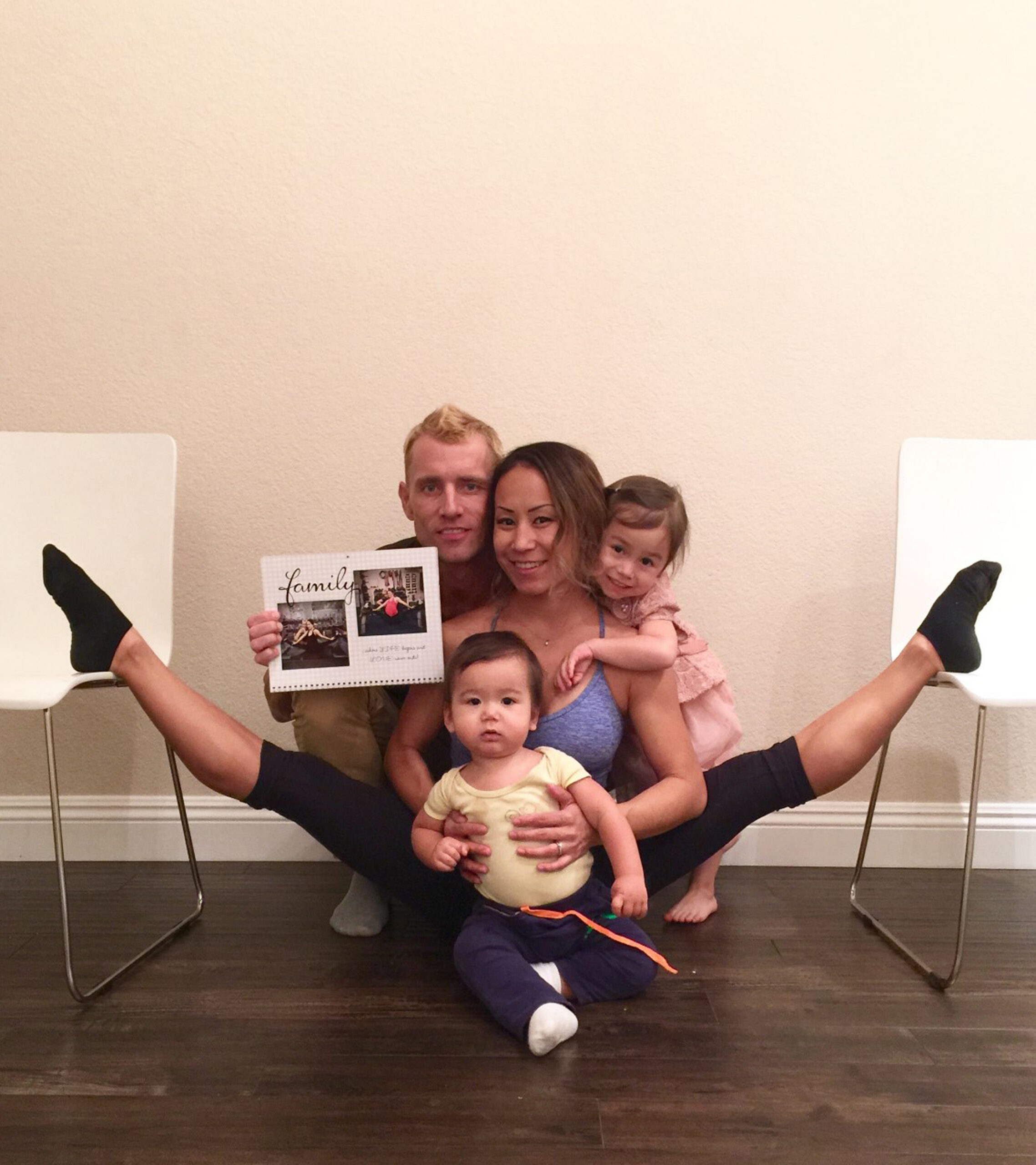 CIRCUS MUM AND CHILD