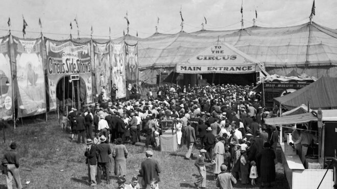 Circus_Midway_Scene_WDL10698