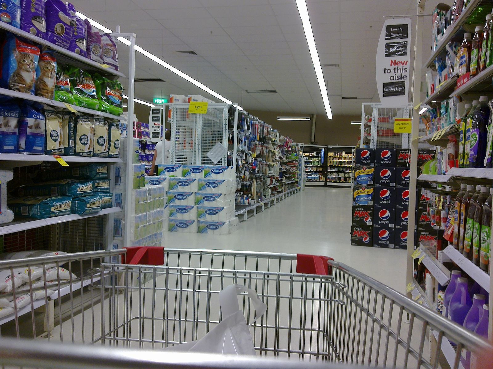 Coles_South_City_aisle_1.jpg
