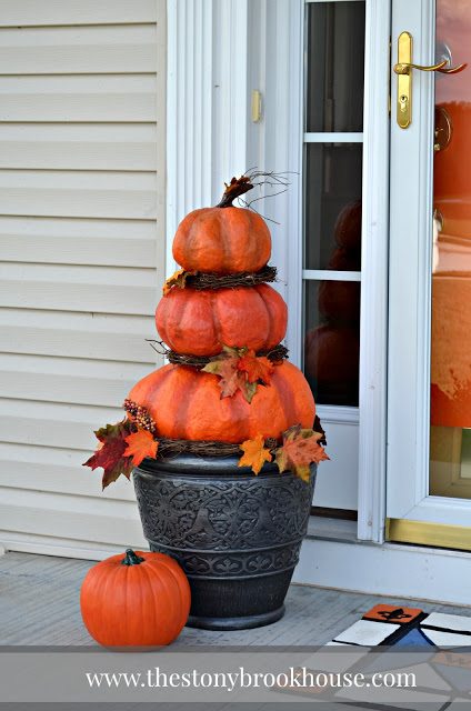 Decorated-Stacked-Pumpkins.jpg